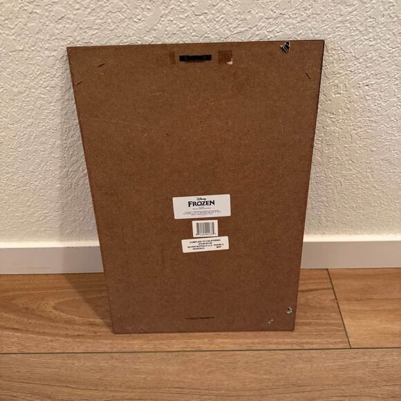 Elsa from Disney’s Frozen Printed Picture on Wood - Picture 2 of 3